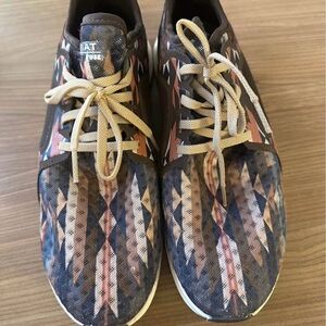 Ariat Fuse Blanket Patterned Sneakers Womens Sz 10